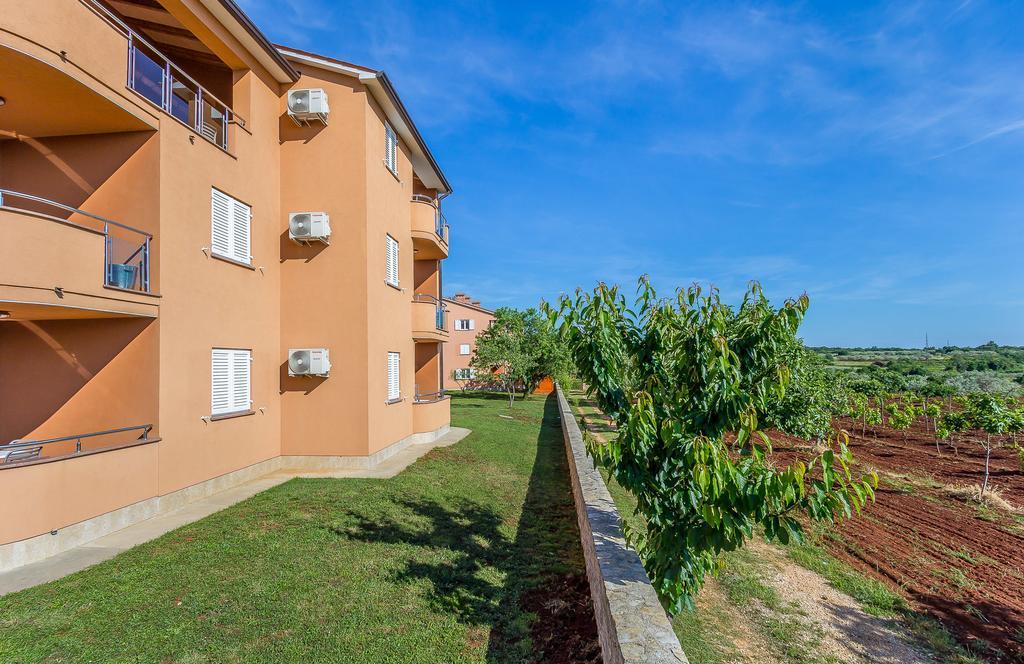 Apartments Stella Rovinjsko Selo Zimmer foto