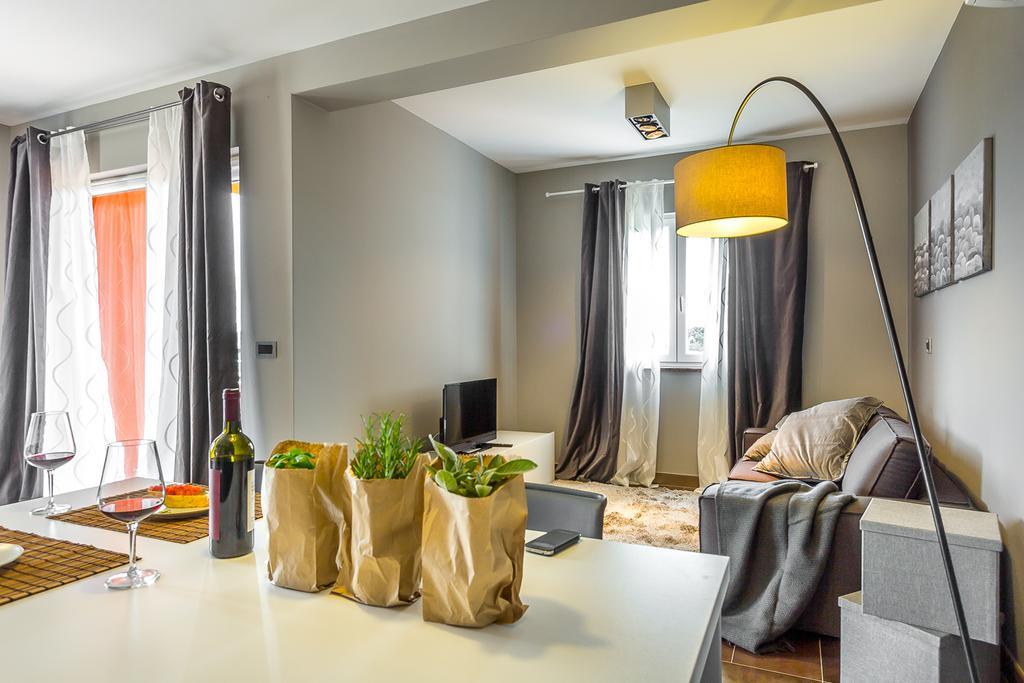 Apartments Stella Rovinjsko Selo Zimmer foto